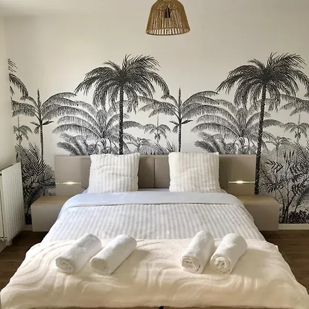 La Gariguette-parking Privé-balcon *